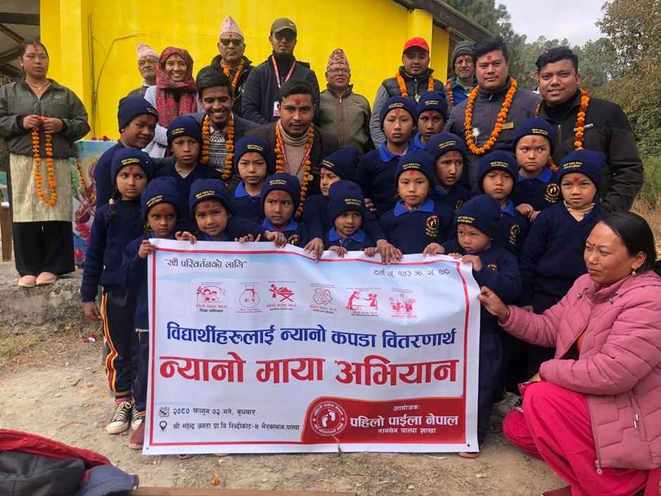 Pahilo Paila Nepal volunteers